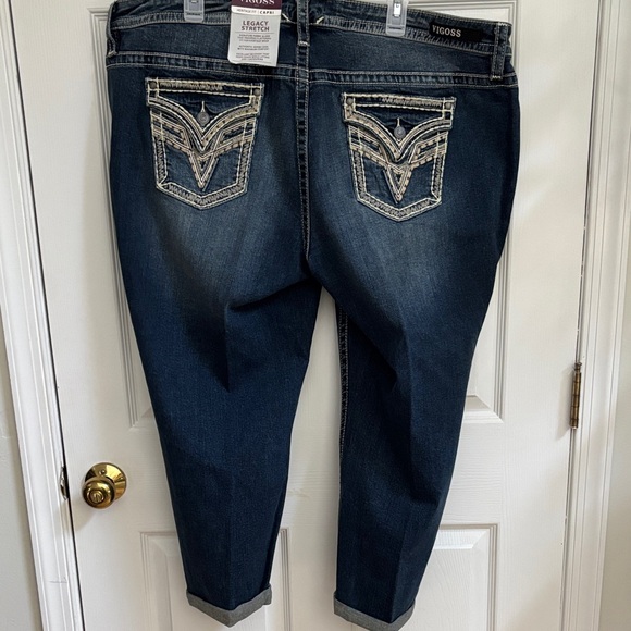 Vigoss capris. NWT.  Size 22. - Picture 1 of 7